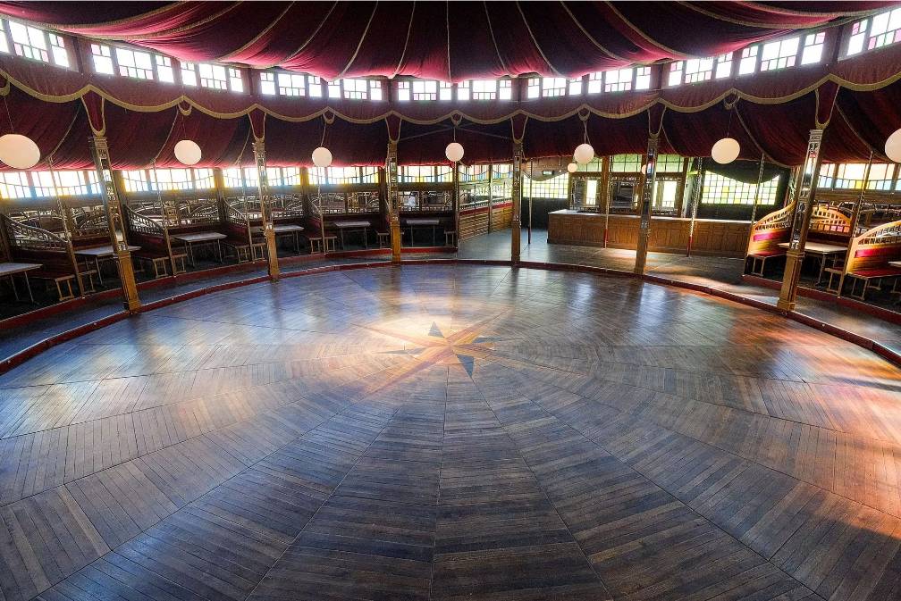 Spiegeltent